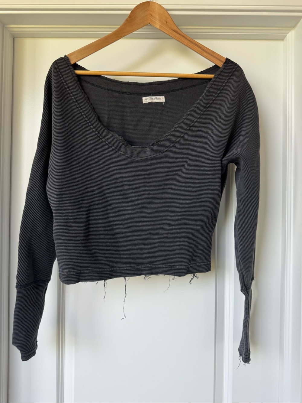 We The Free Free People Small Charcoal Ribbed Cropped Top Distressed Raw Hem